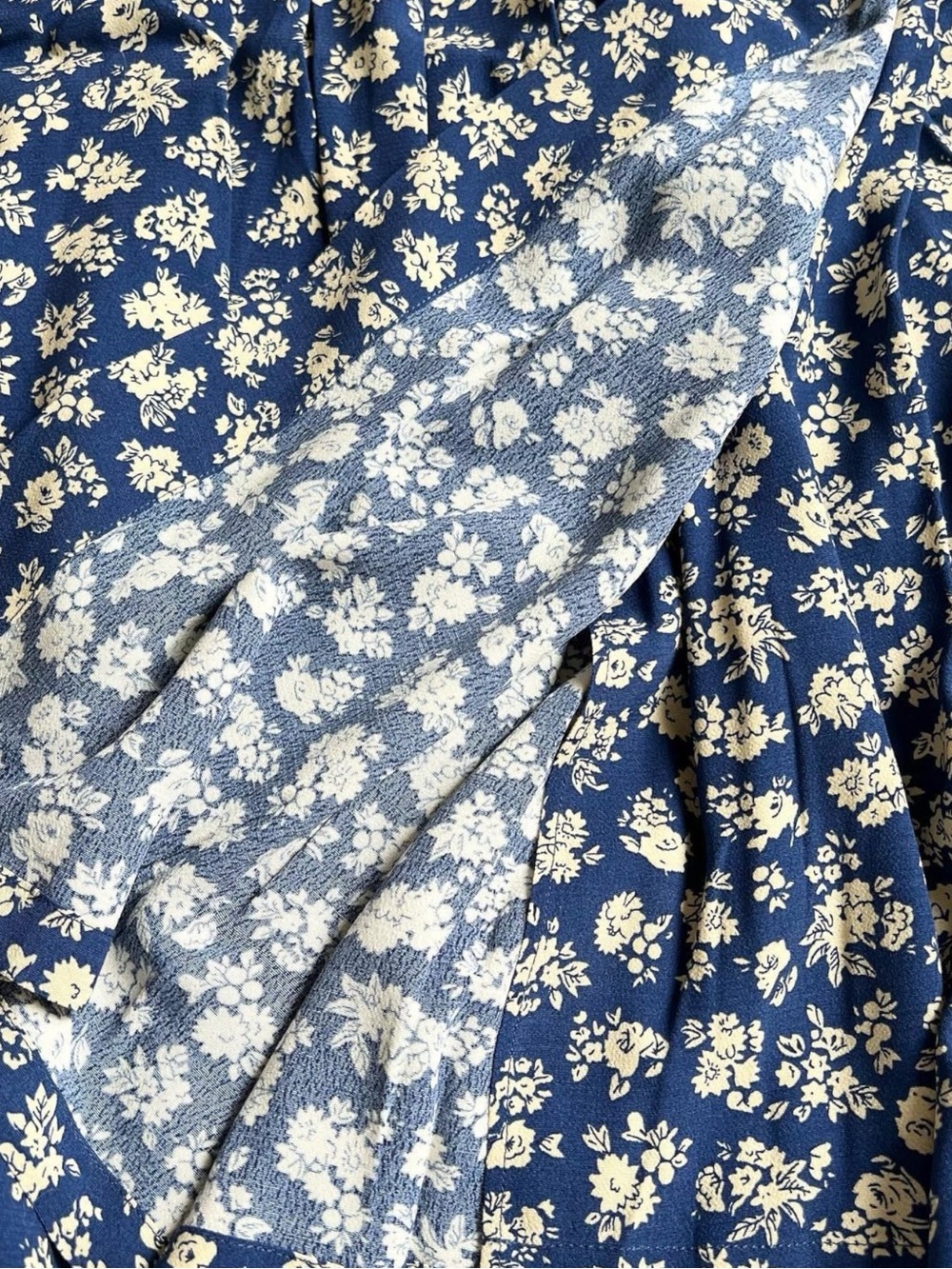 Sézane Alicia Skirt in Cara Print FR 42 / US 10 - Picture 8 of 16